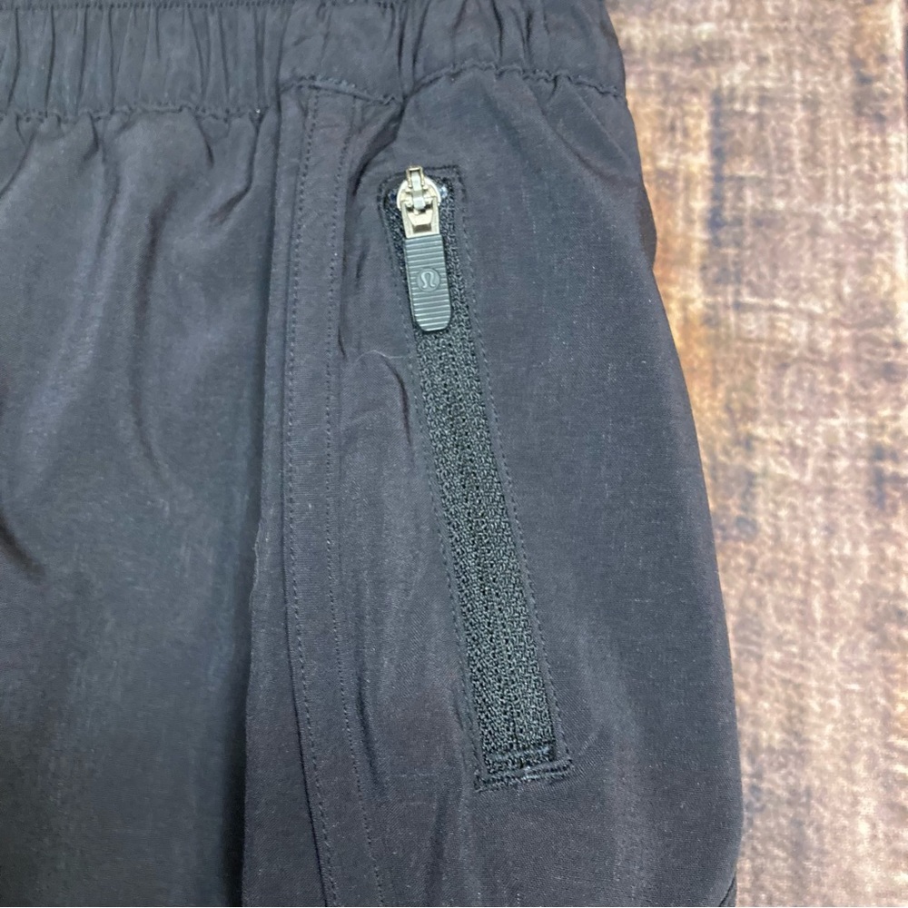 Lululemon shorts - Picture 2 of 8